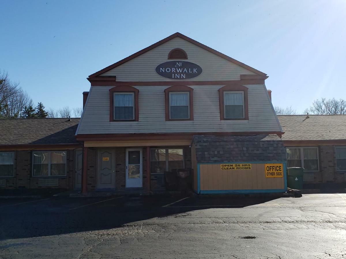 Norwalk Inn Exterior foto